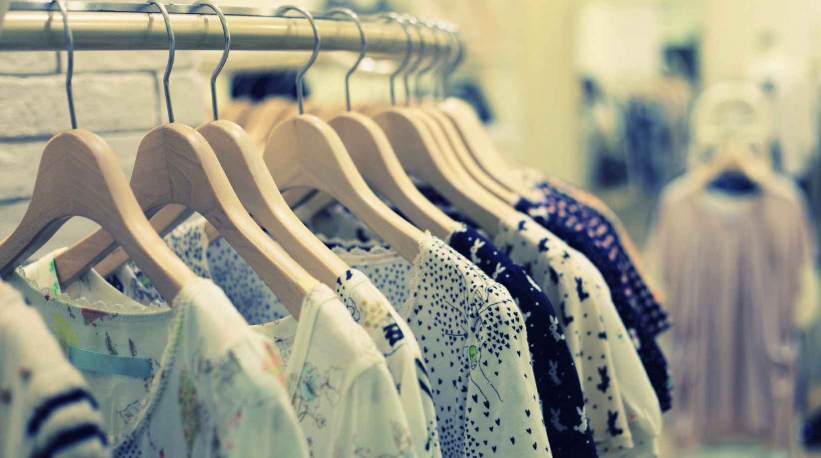 Fast Fashion como modelo de produção de moda - Malharia Indaial | Blog